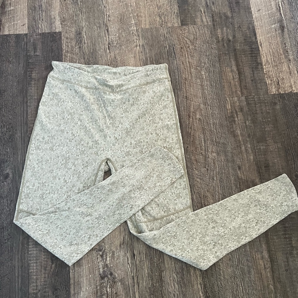 Gym shark leggings